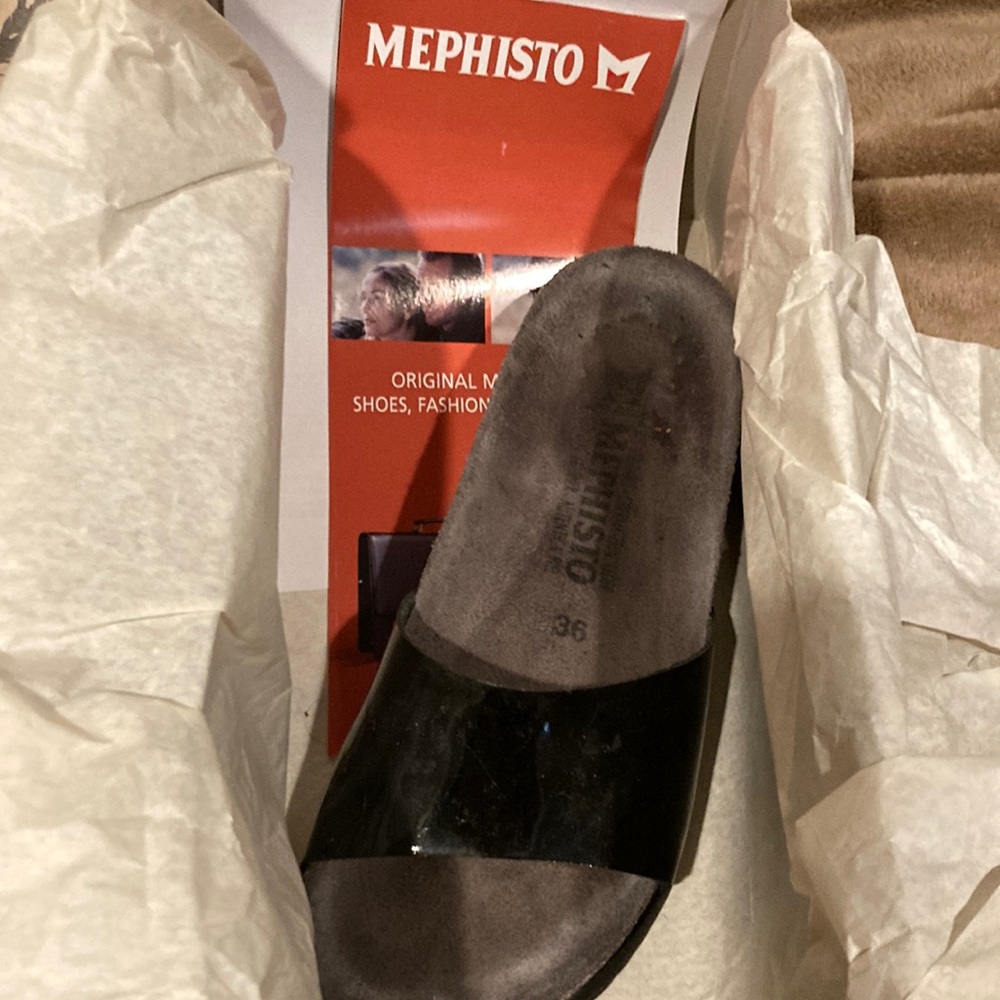 Mephisto slides
